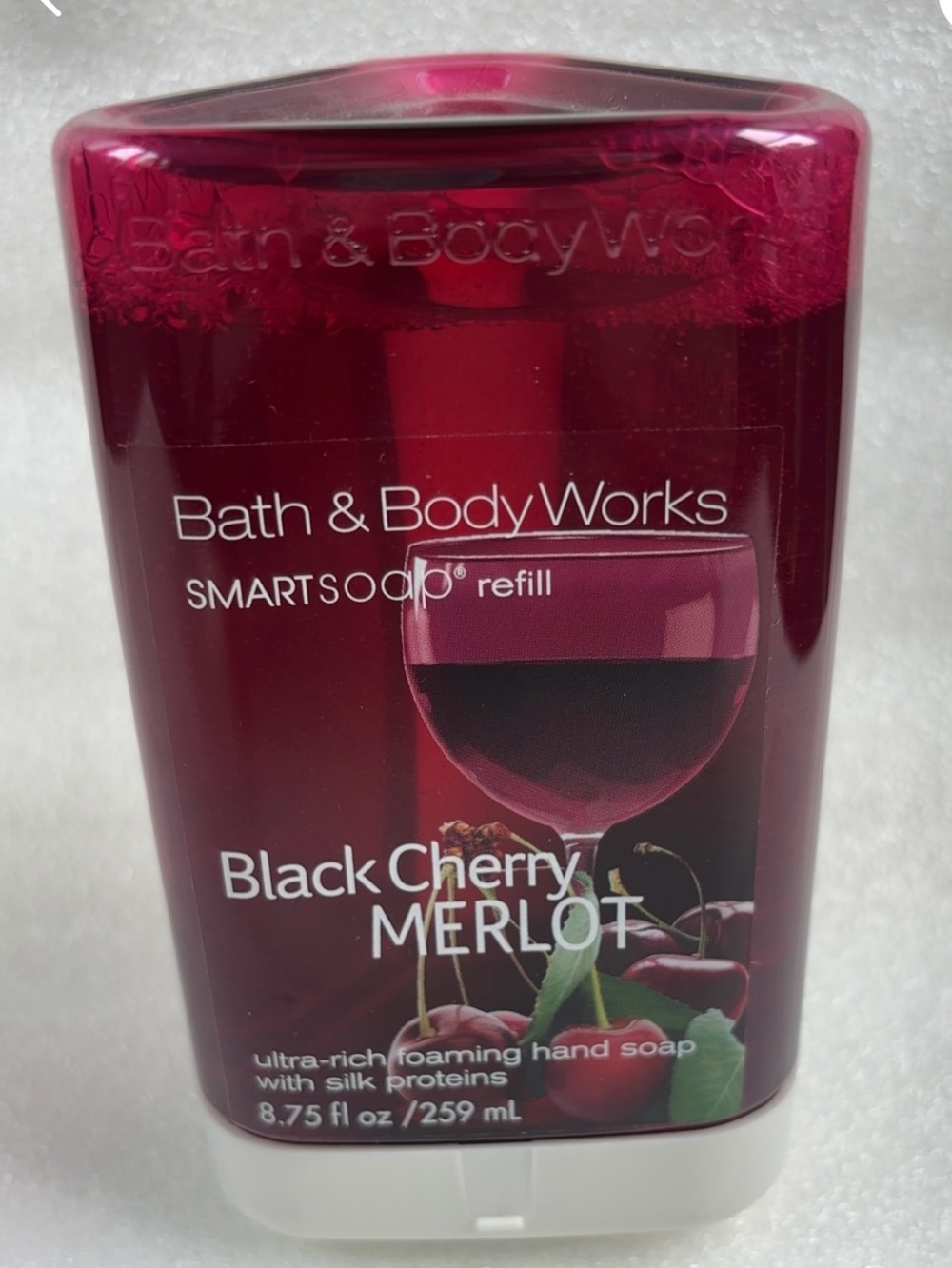 NWT🍒Bath & Body Works Black Cherry MERLOT Foaming Hand Soap Refill RARE Retired🍒